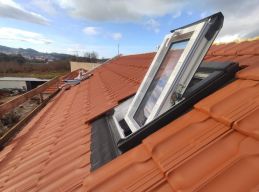 Centre Pivot Roof Window - OKPOL IGOV - White PVC + Flashing